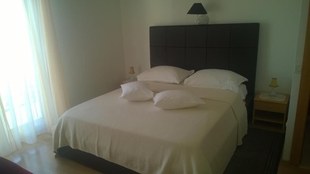 J&B Holiday House Hvar Χβαρ Εξωτερικό φωτογραφία