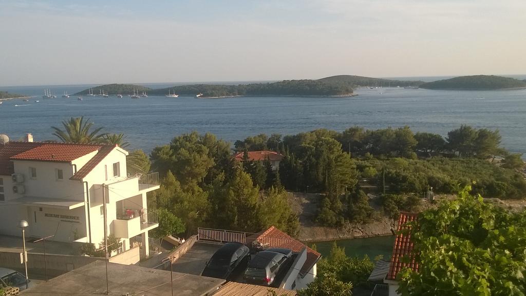J&B Holiday House Hvar Χβαρ Εξωτερικό φωτογραφία