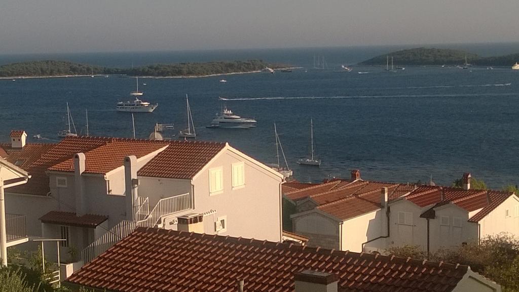 J&B Holiday House Hvar Χβαρ Εξωτερικό φωτογραφία