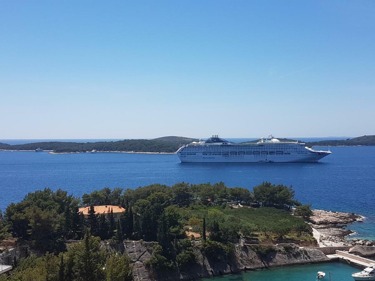 J&B Holiday House Hvar Χβαρ Εξωτερικό φωτογραφία